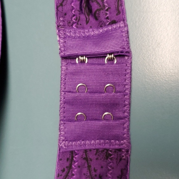 NWT- Gorgeous 42C Bra - Picture 5 of 8